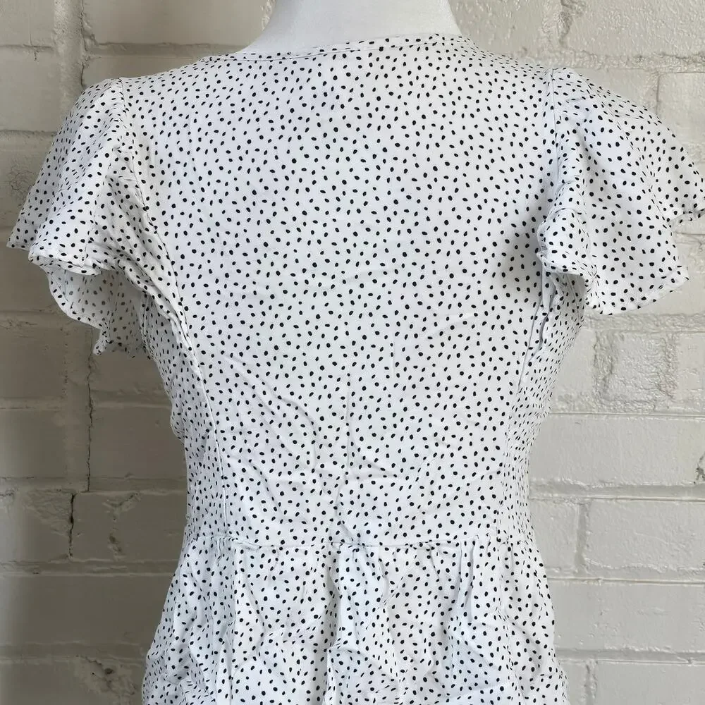 Coquette Micro Polka Dot Peplum Top┃Monochromatic Ruffle Flutter Sleeve┃Rayon